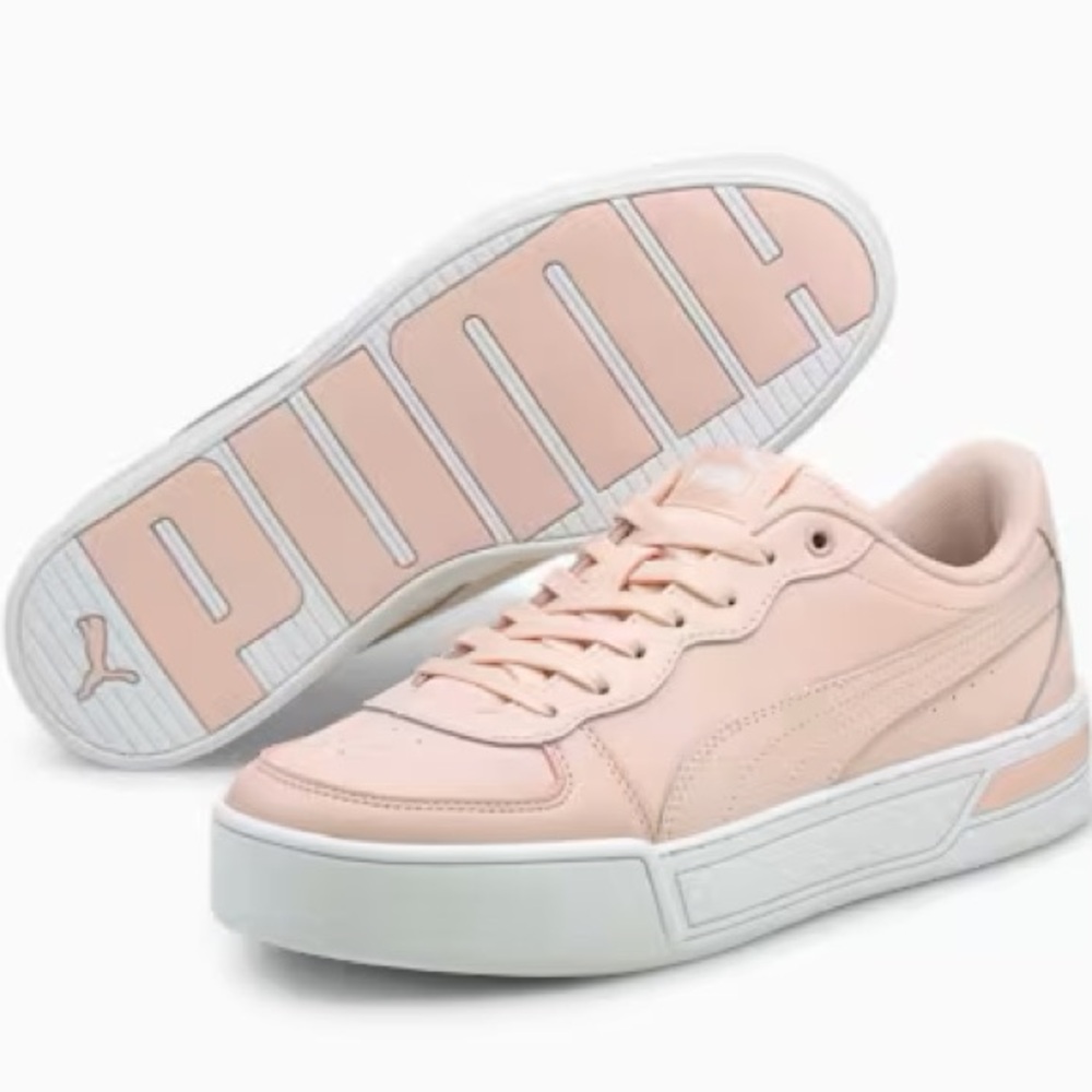 Women's PUMA Skye Pink Trainers / Wedge Sneakers - Size 8.5